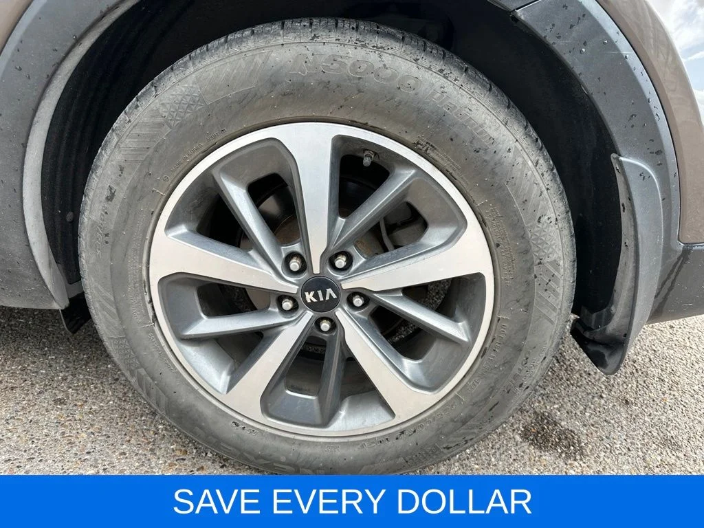 Used 2019 Brown Kia EX image 18