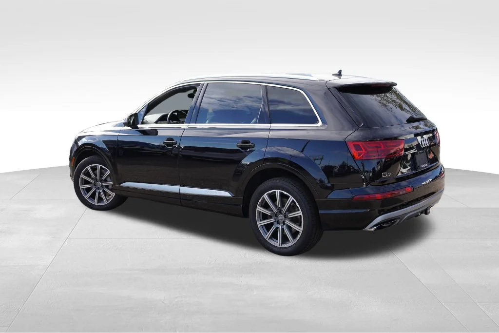 Used 2018 Black Audi 3.0T Prestige image 8
