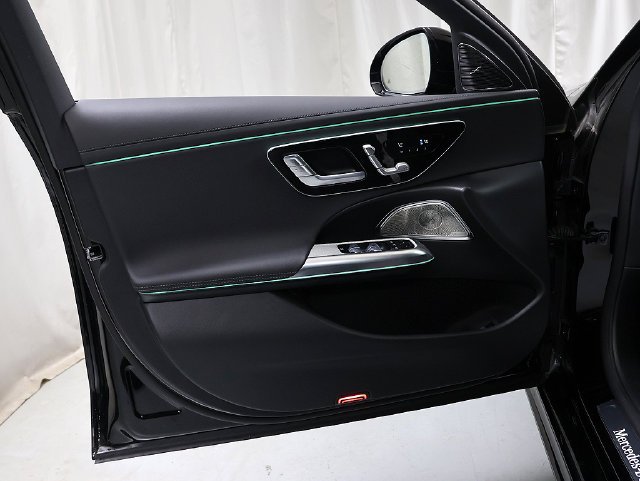 Used 2026 Black Mercedes-Benz E 450 image 25