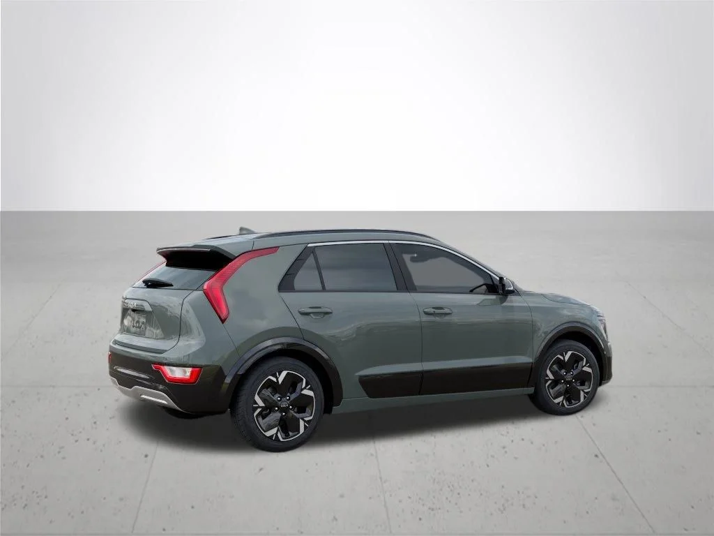 New 2026 Green Kia Wind image 6