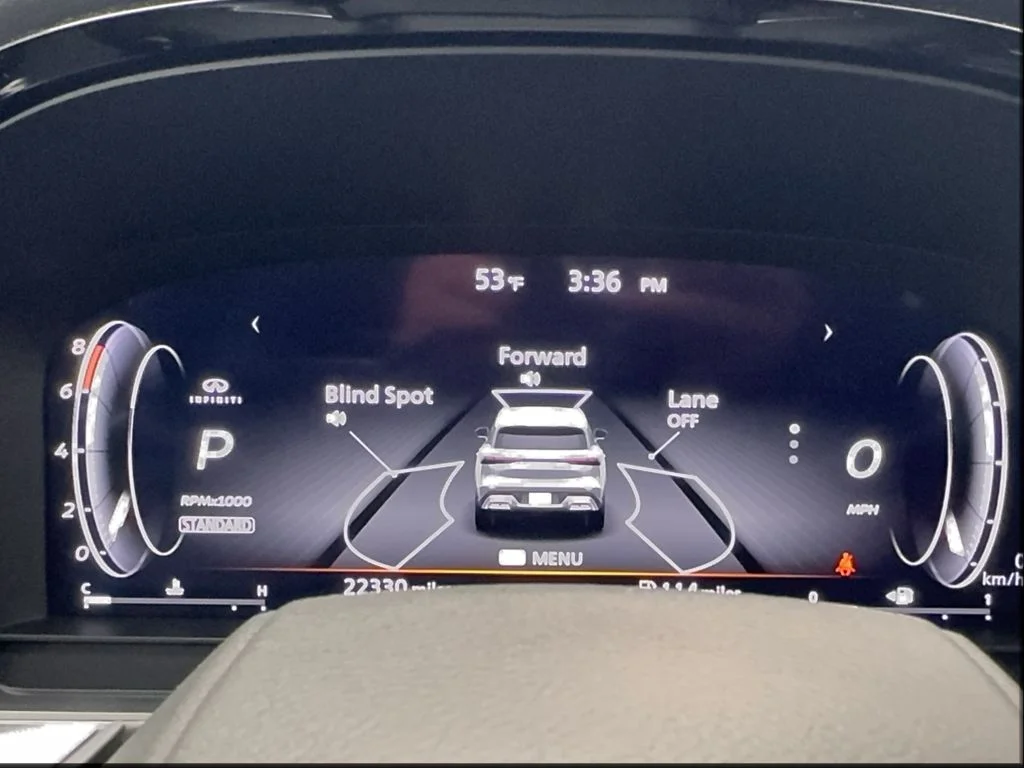 Used 2025 Gray INFINITI LUXE image 48