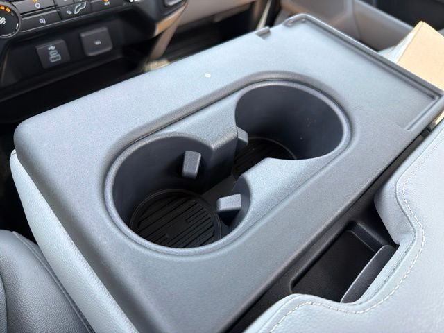 New 2026 Agate Black Metallic Ford F-550® XL image 16