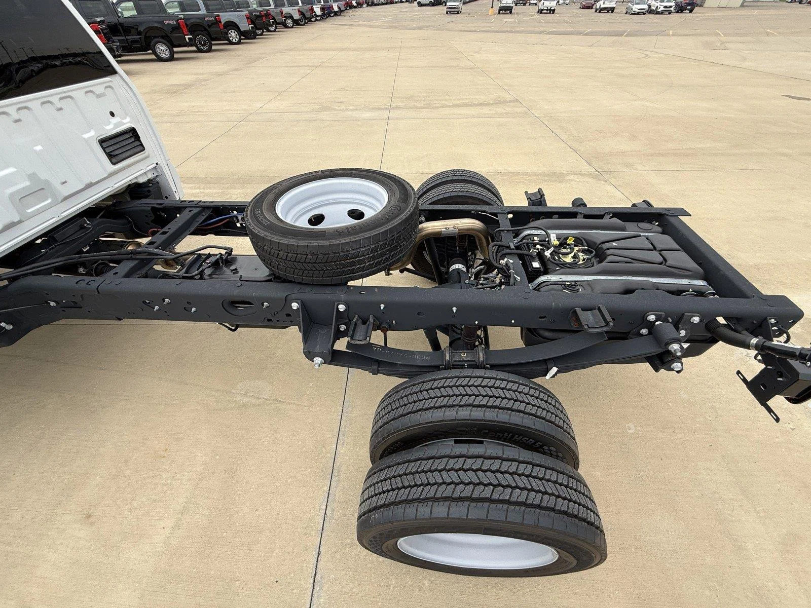 2026 Ford F-450 Super Duty Chassis Cab XL - Photo 7