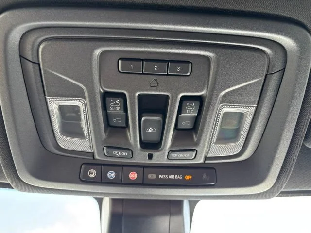 Used 2020 SUMMIT WHITE GMC AT4 image 13