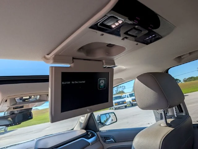 Used 2019 White Chevrolet LT image 27