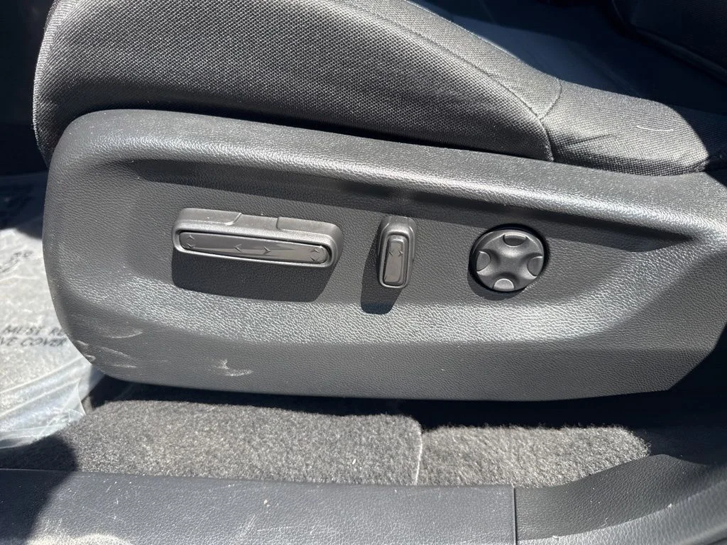 Used 2022 Gray Honda EX image 10