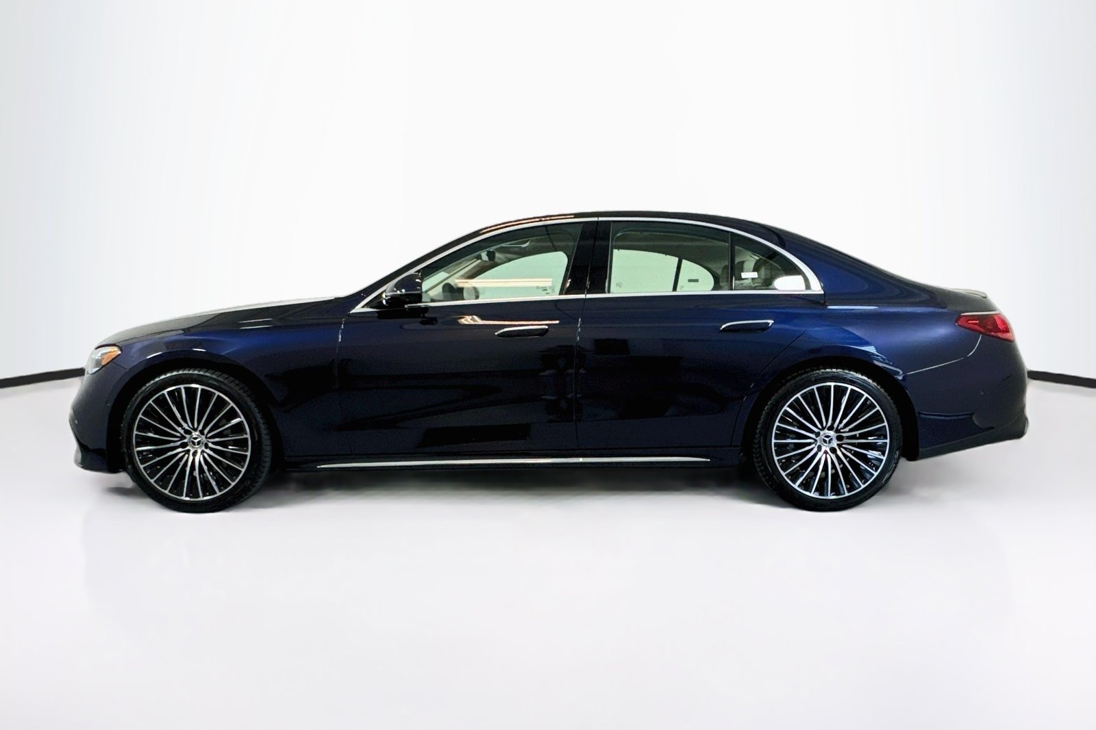 New 2027 Nautical Blue Metallic Mercedes-Benz E 350 image 8