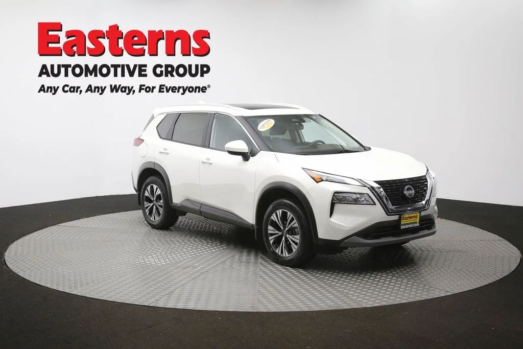 Used 2023 White Nissan SV image 53