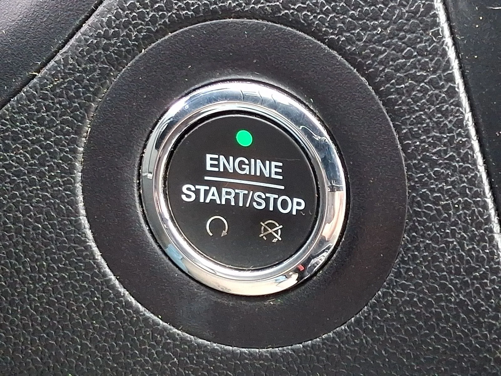 Used 2018 Blue Ford XLT image 23