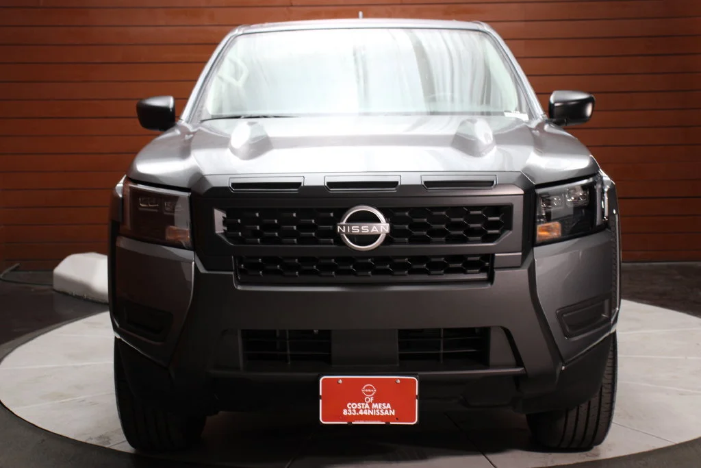 New 2027 Gun Metallic Nissan King Cab® S image 15