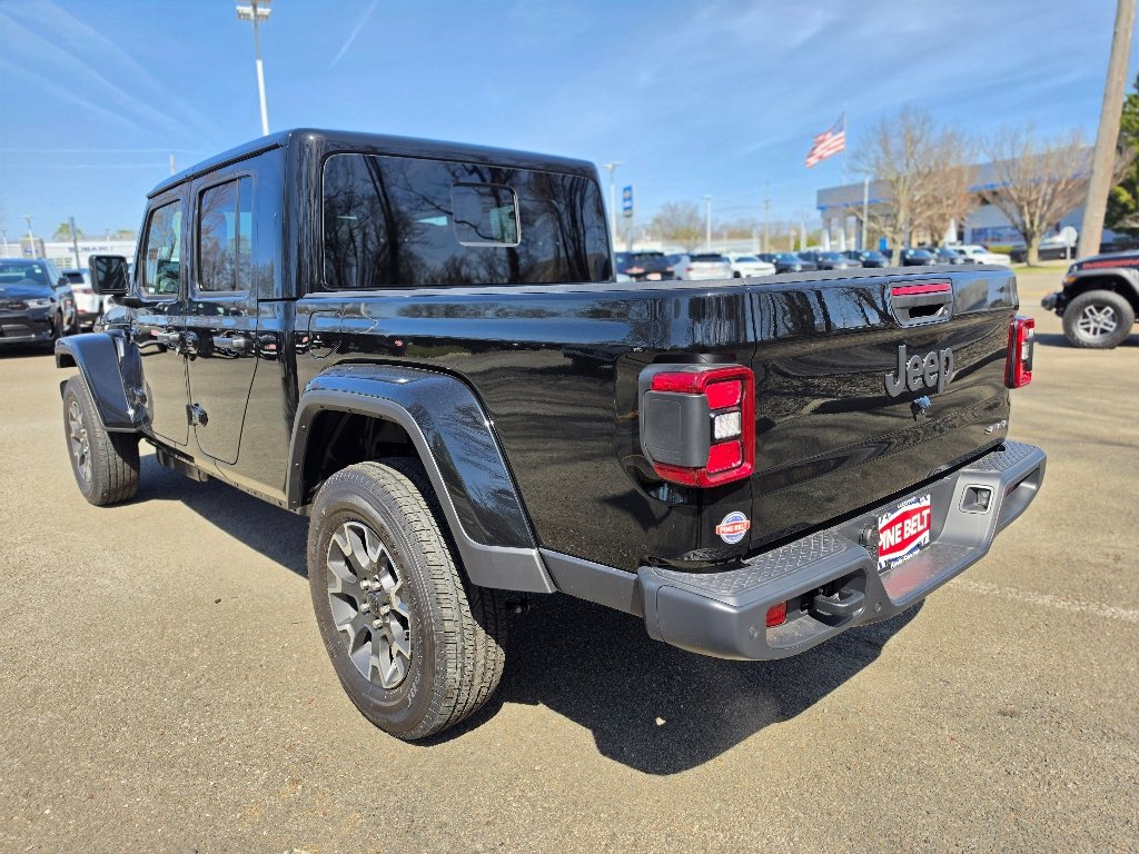 New 2026 Black Clear-Coat Exterior Paint Jeep Sahara image 10