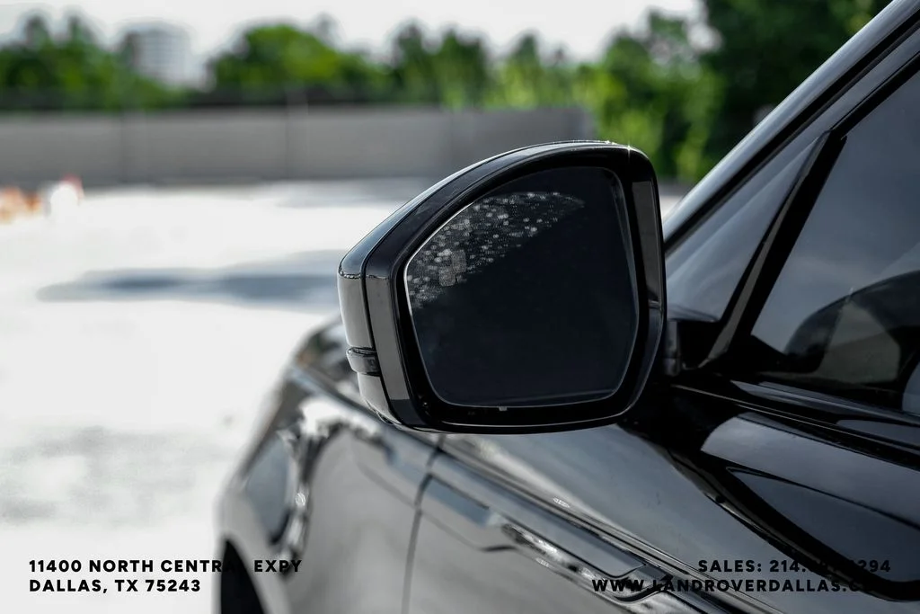 New 2026 Santorini Black Metallic Land Rover S image 39