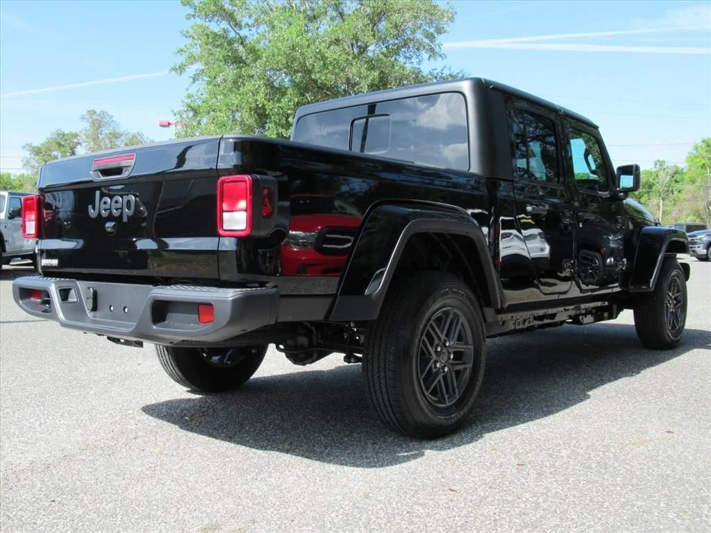 New 2026 Black Clear-Coat Exterior Paint Jeep Sport S image 7