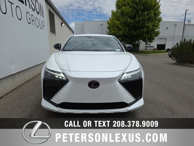 New 2026 Oxygen White Lexus  450e AWD image 9