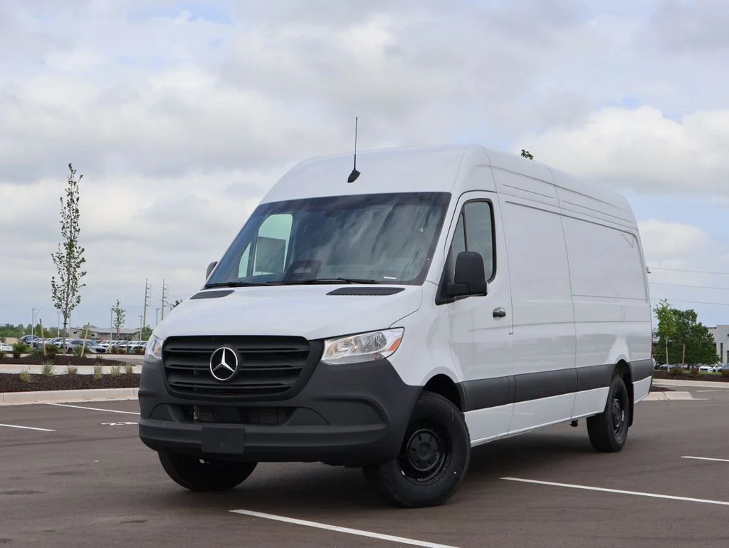 2025 Mercedes-Benz Sprinter 2500 170 WB High Roof's photo