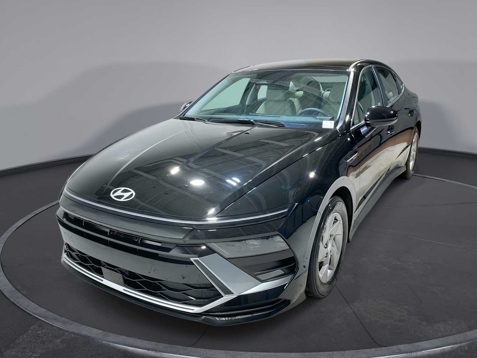 2025 Hyundai Sonata SE's photo