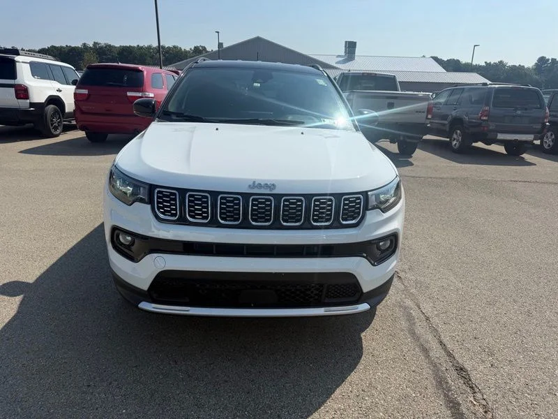 Used 2024 White Jeep Limited image 11