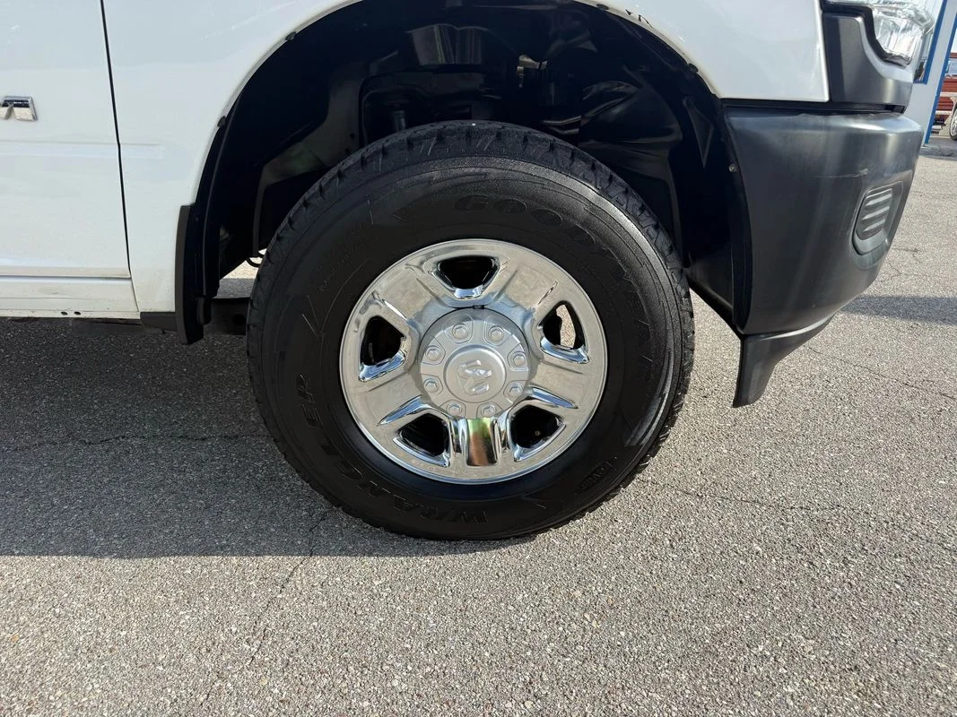 Used 2022  Ram Tradesman Crew Cab 4x4 8