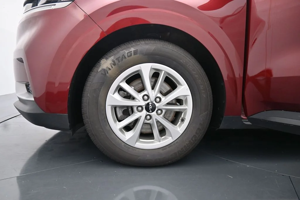 Used 2024 Red Kia LX image 19