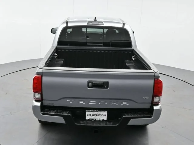 Used 2022 Celestial Silver Metallic Toyota SR5 image 33