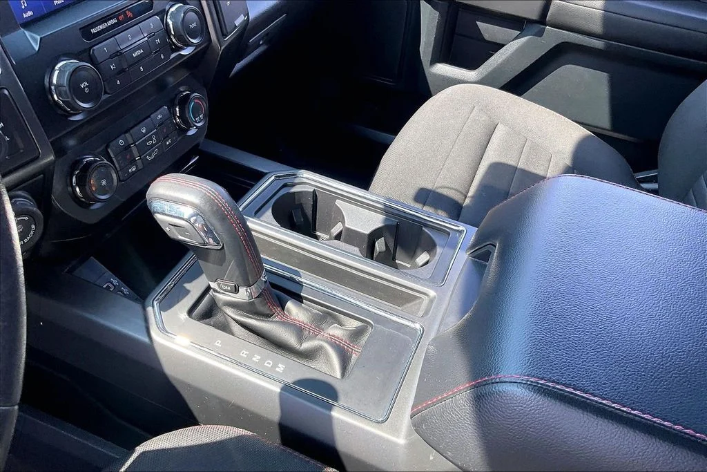 Used 2019  Ford XLT image 16