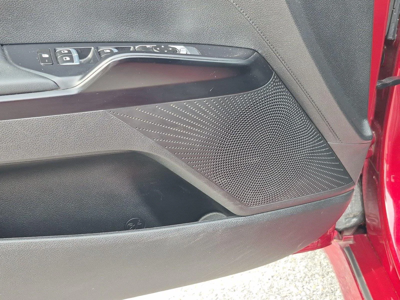 Used 2022 Passion Red Kia LXS image 16