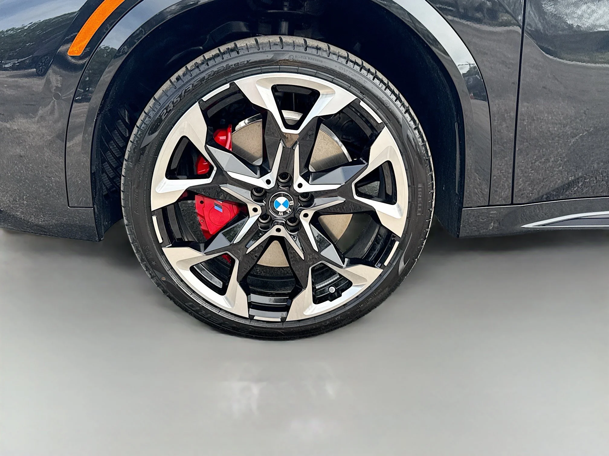 New 2026 Black Sapphire Metallic BMW xDrive28i image 41