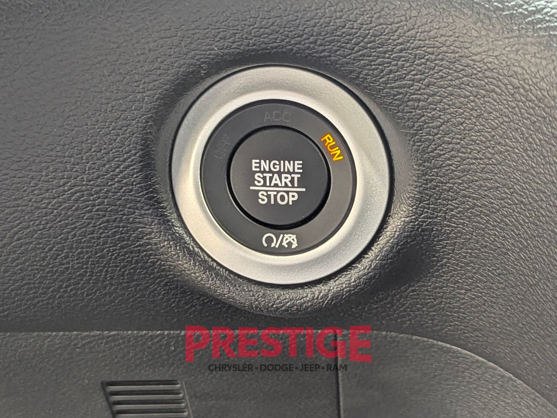 2026 Chrysler Voyager LX - Photo 18