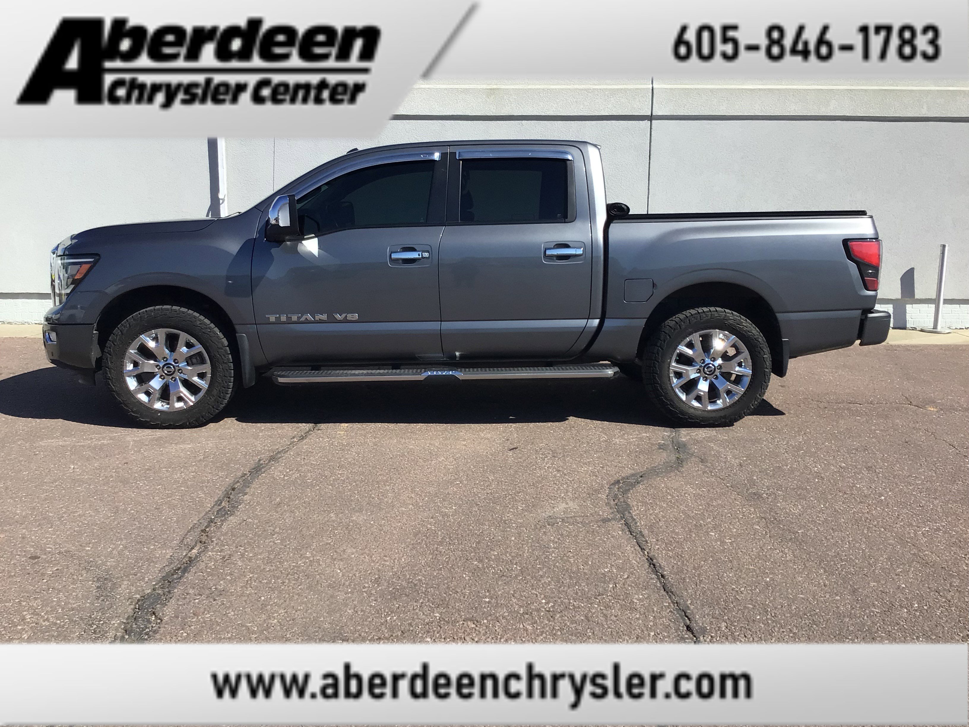2020 Nissan Titan SL 4X4 Crew Cab's photo