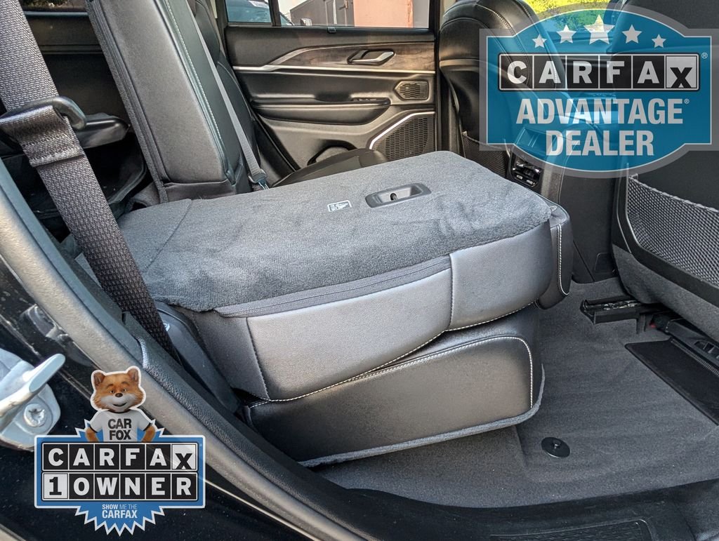 Used 2023 Black Jeep Limited 4x4 image 25