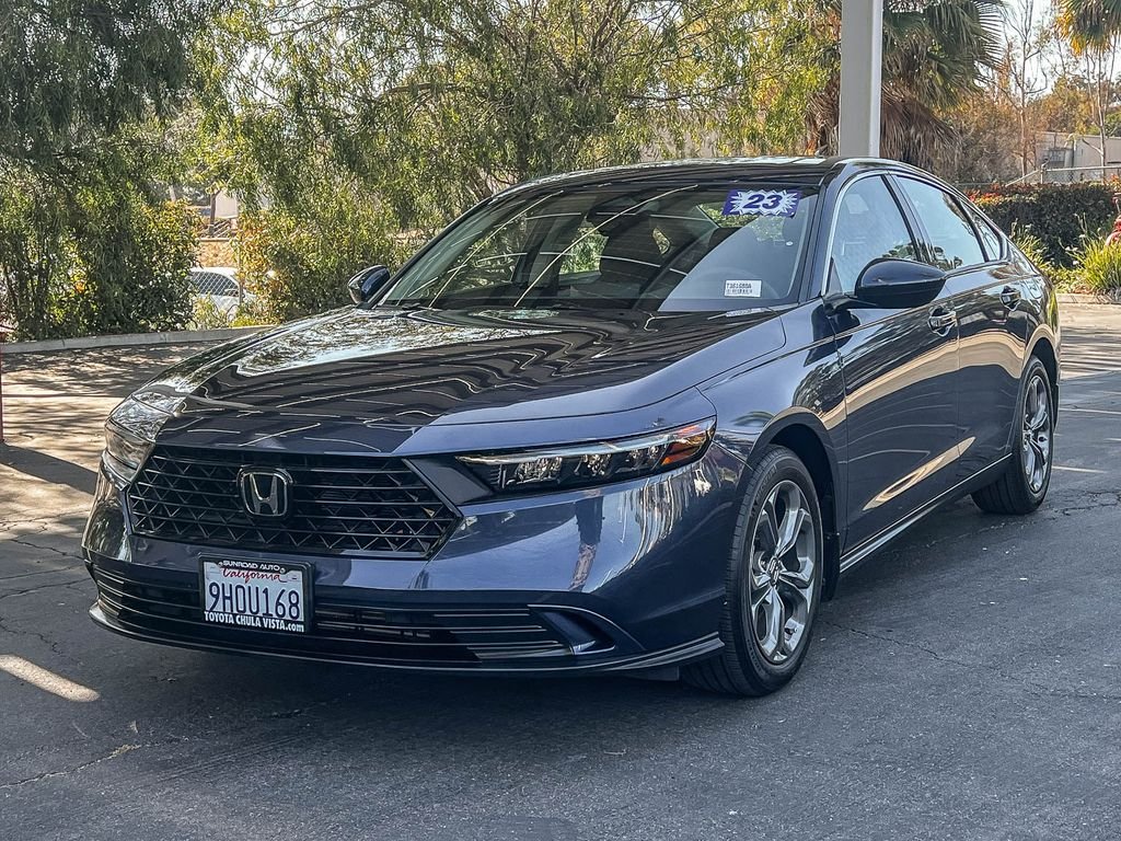 Used 2023 Blue Honda EX image 3