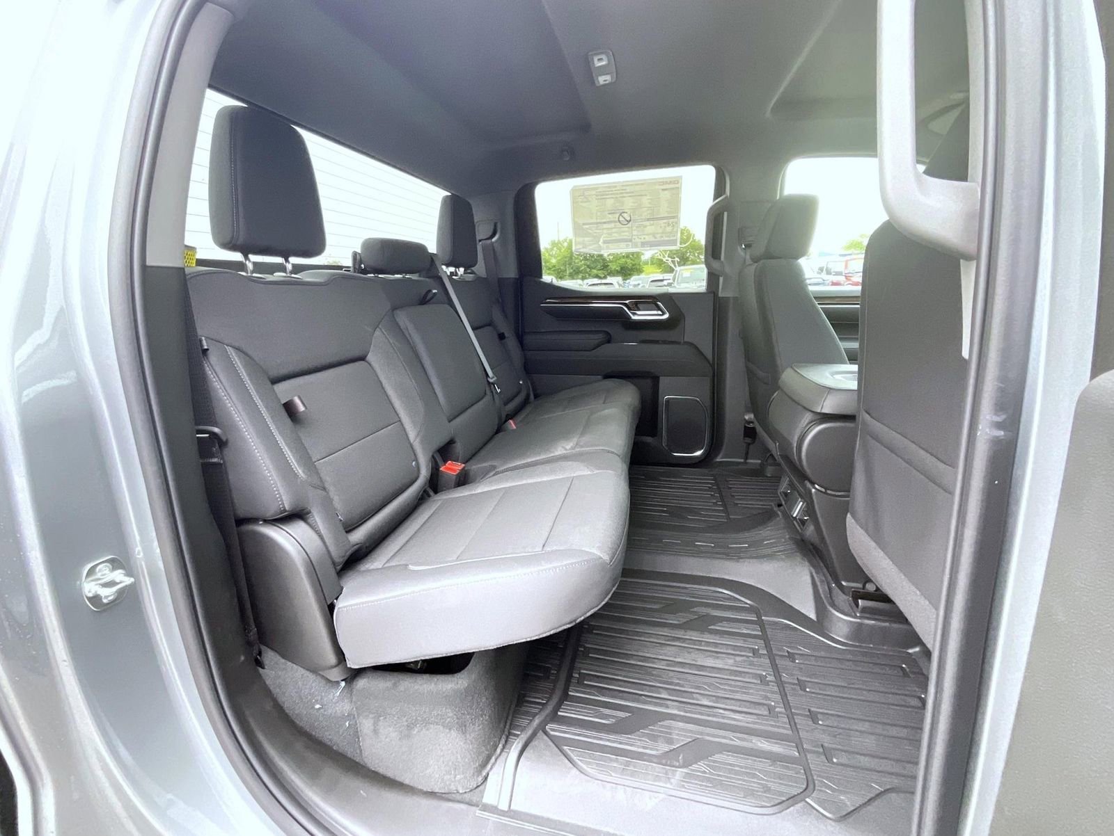 New 2026 Sterling Metallic GMC Elevation image 21