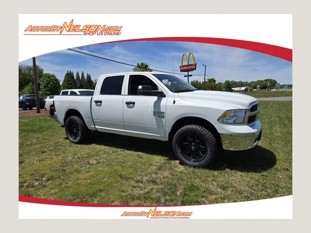 2023 RAM 1500 Classic SLT 4x4 Crew Cab 5'7's photo