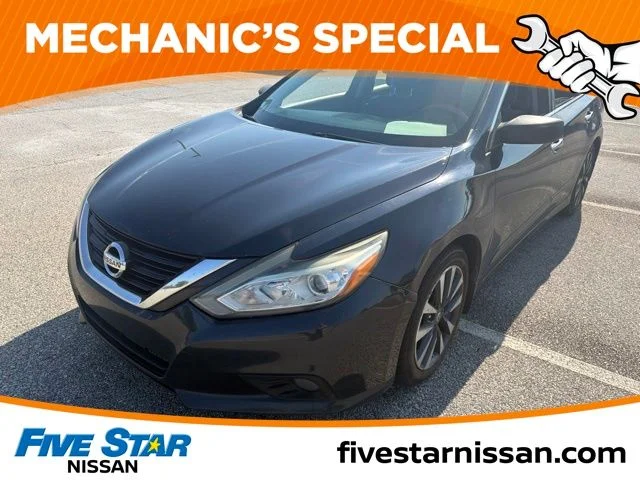 Used 2017 Blue Nissan 2.5 SV image 1