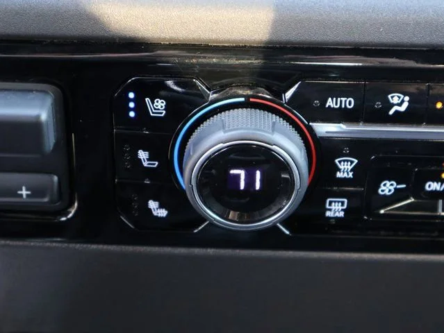 2024 Chevrolet Silverado 1500 ZR2 - Photo 33