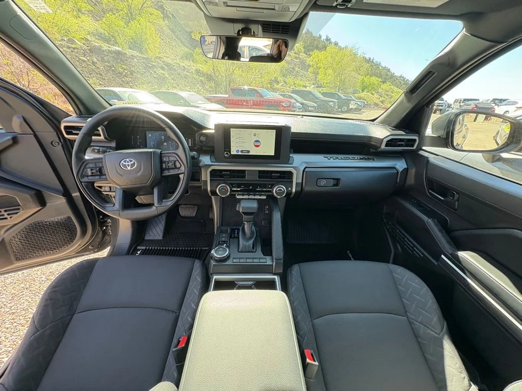 Used 2026 UNDERGROUND Toyota SR5 image 4