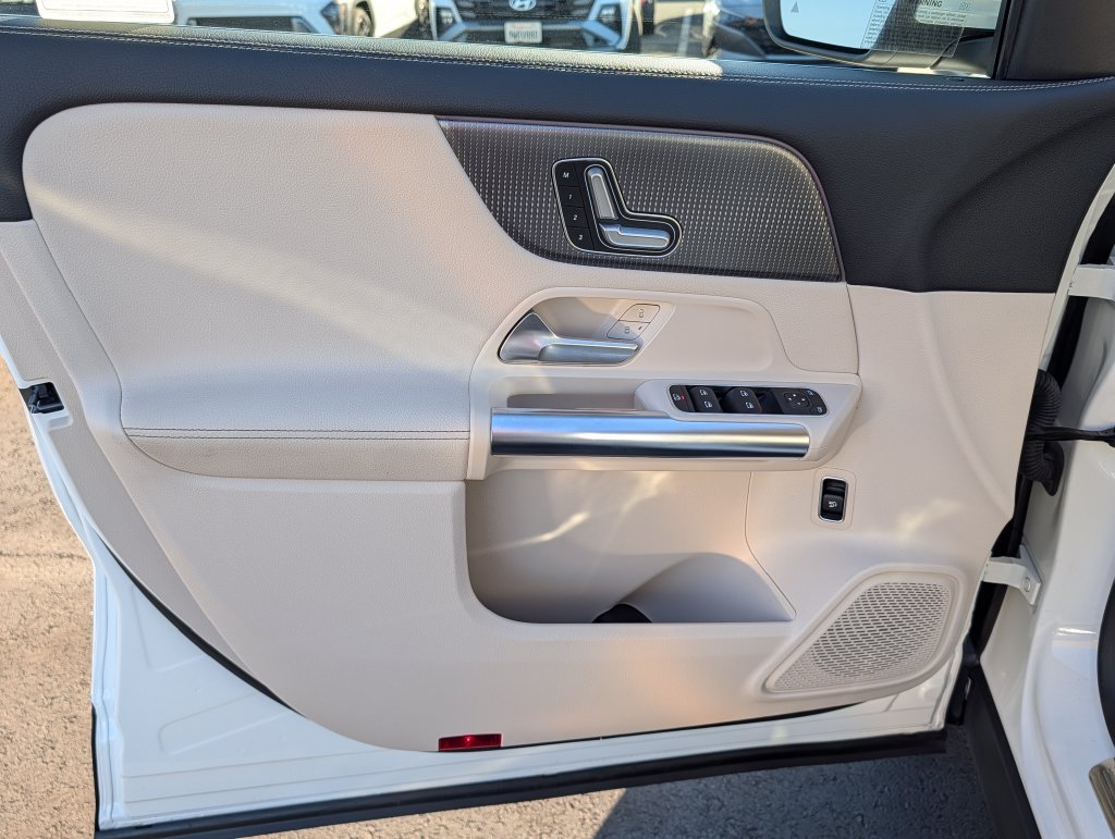 Used 2021  Mercedes-Benz GLA 250 image 17