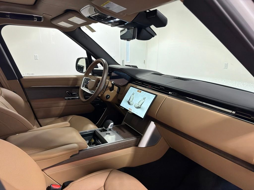 Certified Used 2026 Ostuni Pearl White Premium Metallic Land Rover Autobiography image 24