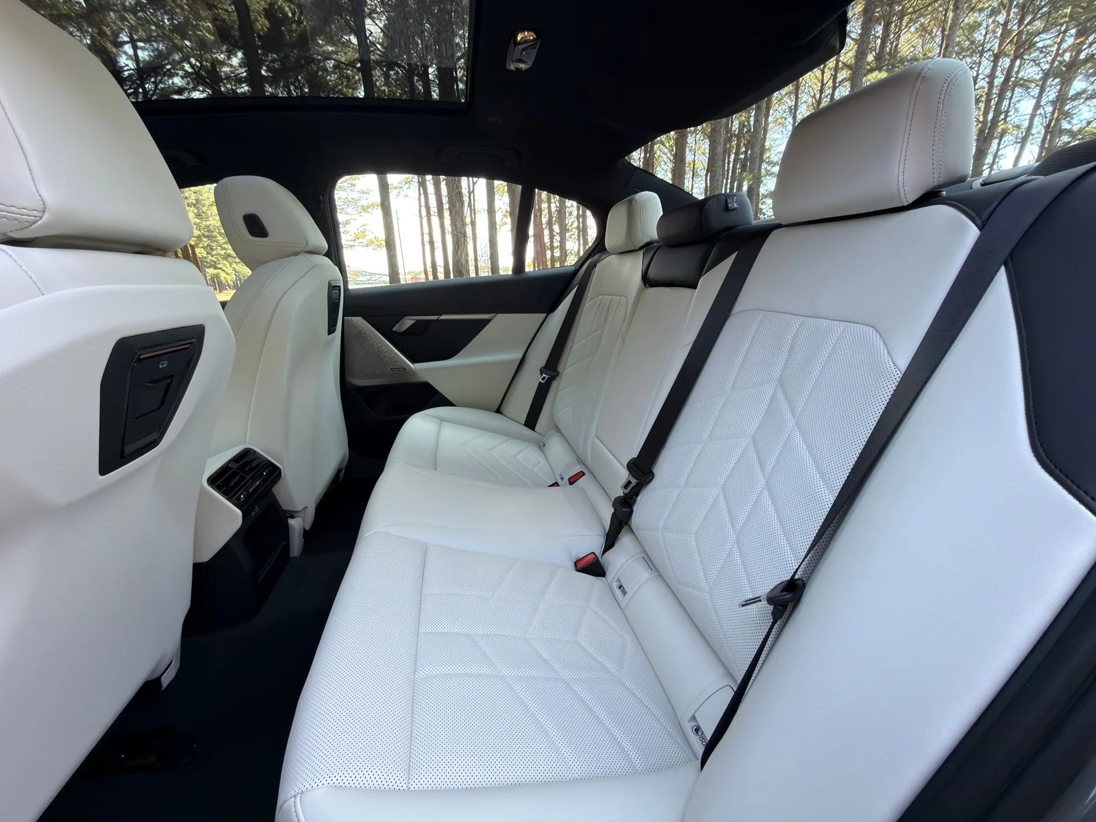 2026 BMW 5 Series 530i - Photo 14