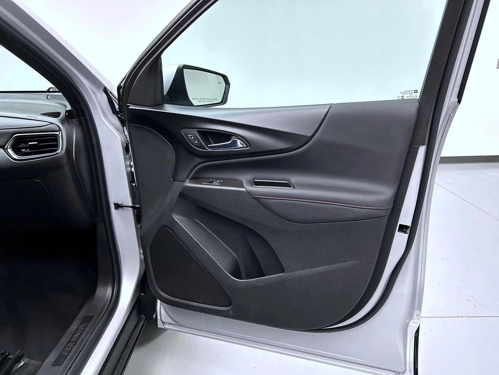 Used 2022 Silver Chevrolet RS image 16