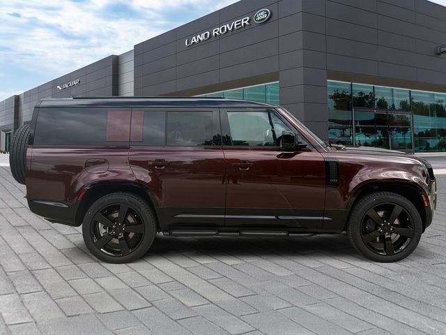 New 2026 Sedona Red Land Rover X-Dynamic SE image 6