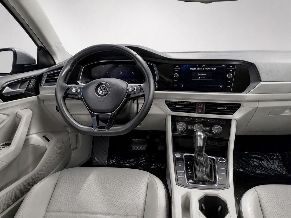 Used 2021 Deep Black Pearl Volkswagen SEL Premium image 26