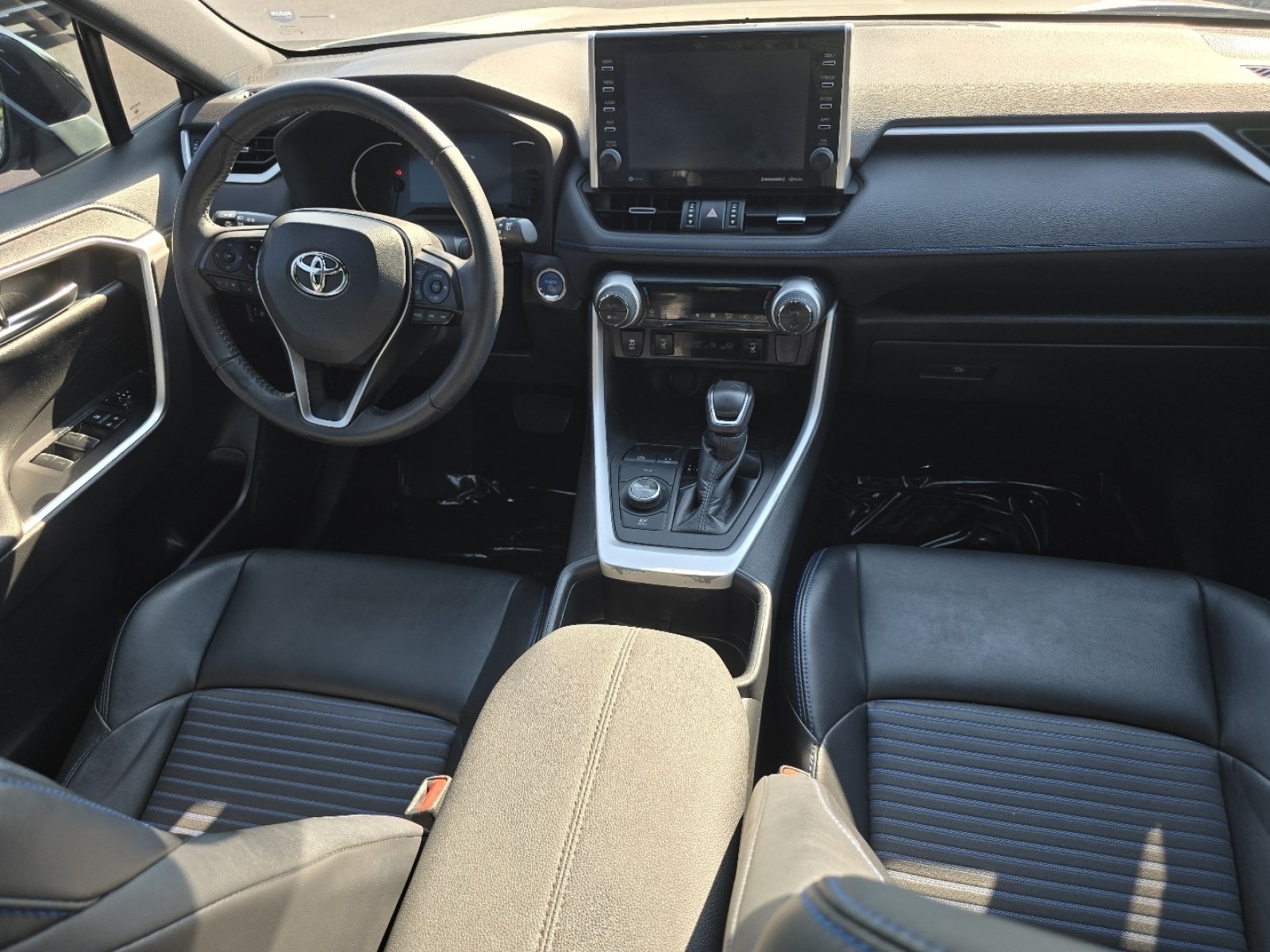 Used 2022 Midnight Black Metallic Toyota XSE image 23
