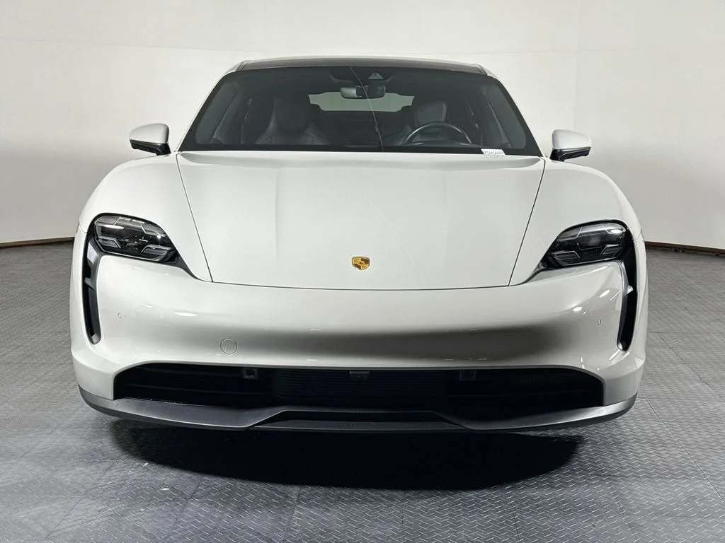 Used 2021 Chalk Porsche 4S w/ Performance Battery Plus image 10