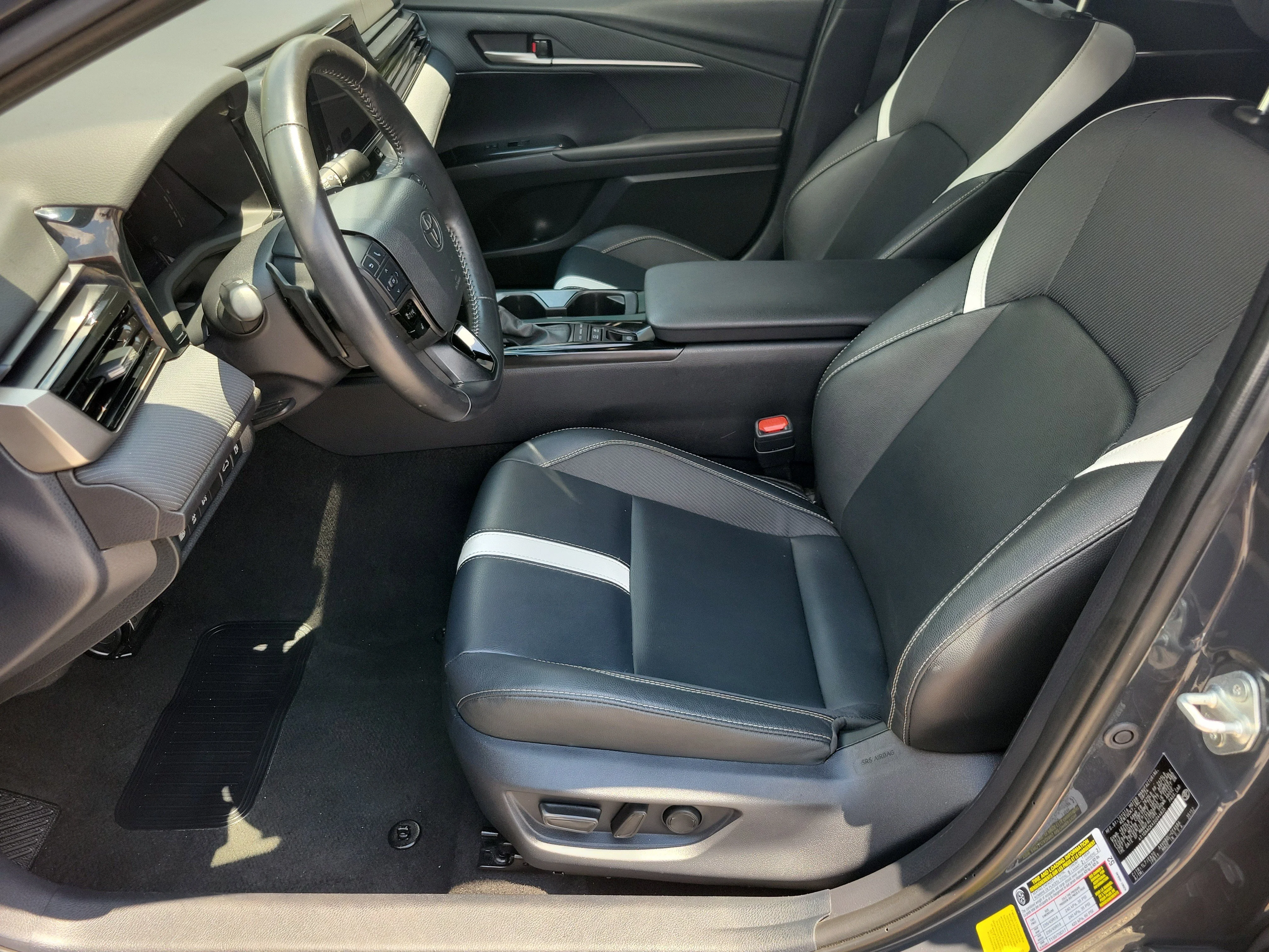 Used 2025 Underground Toyota SE image 5