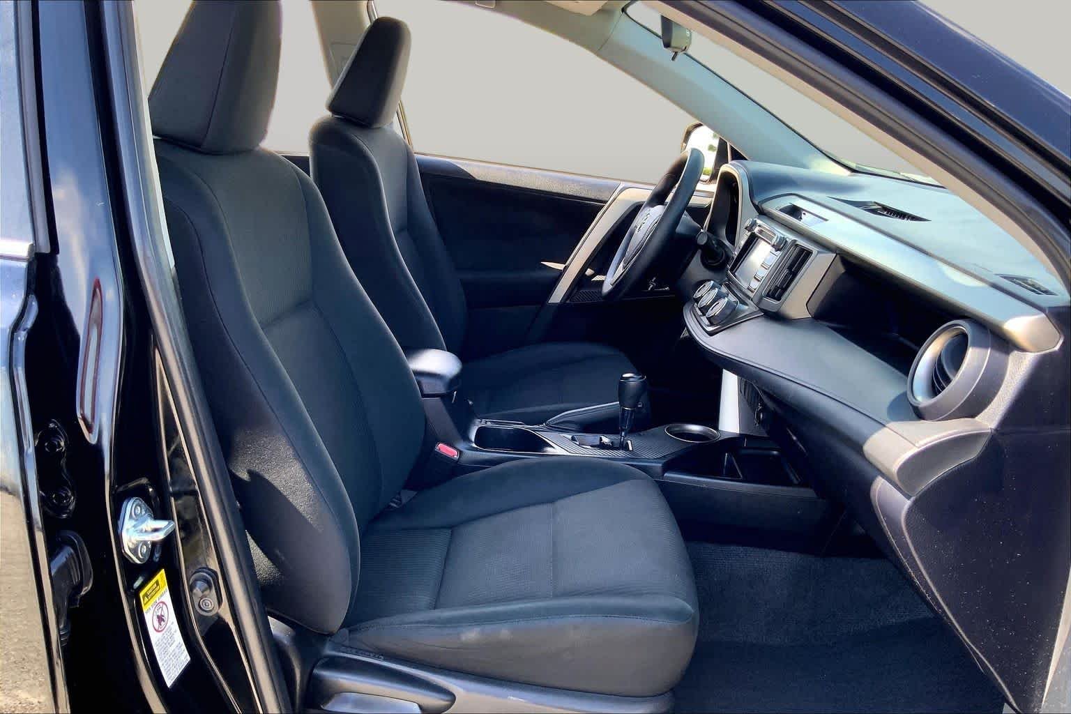 Used 2015 Black Toyota LE image 9
