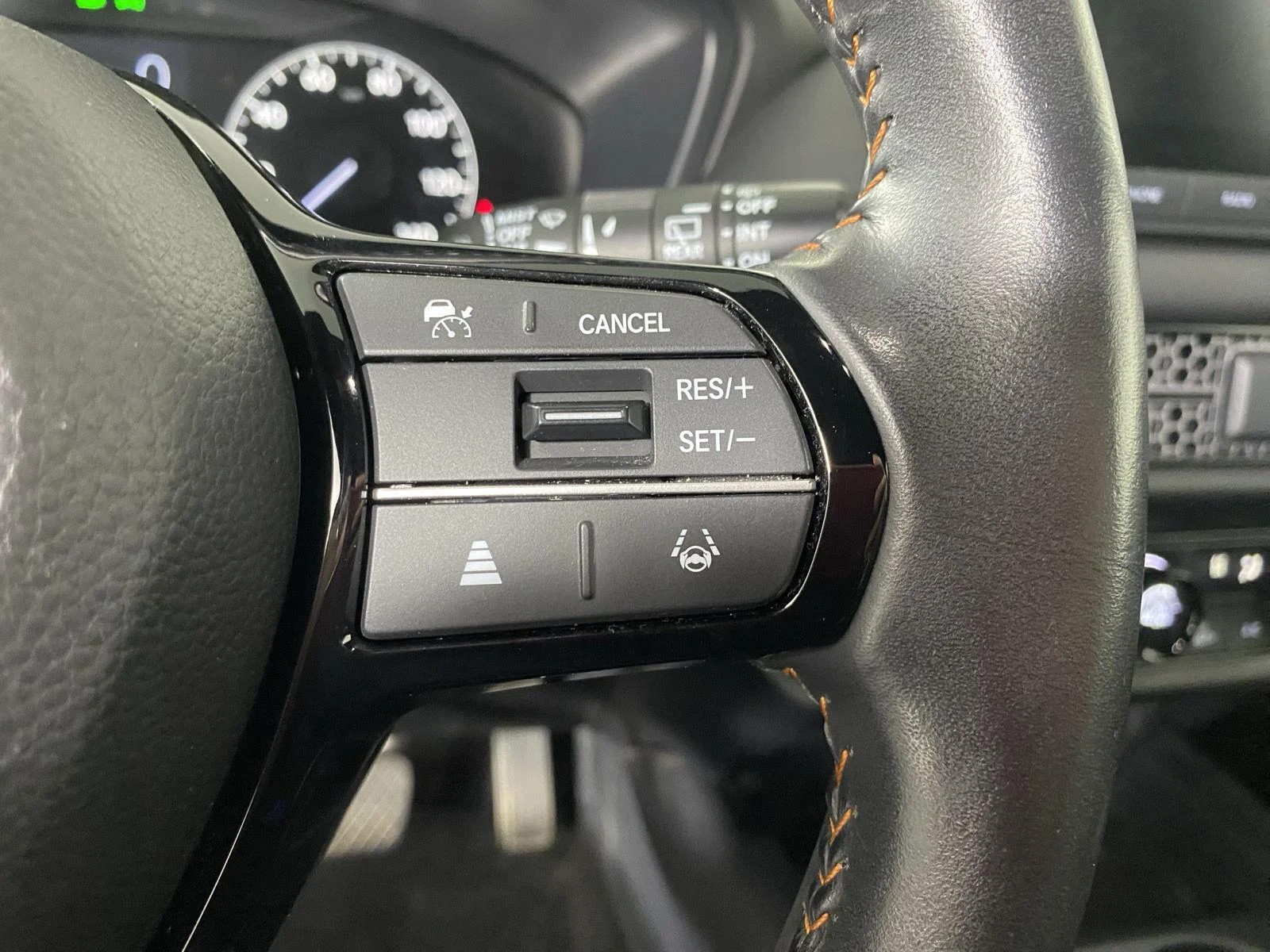 Used 2025 Crystal Black Pearl Honda Sport image 15