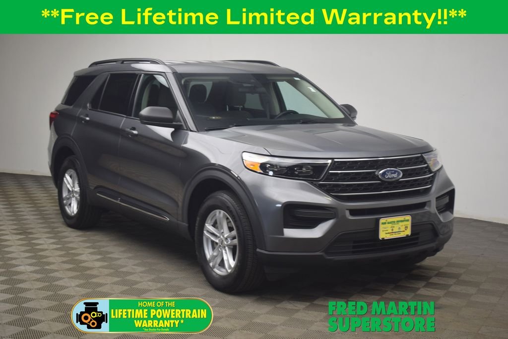 2022 Ford Explorer XLT 4WD's photo