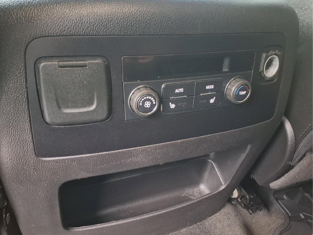 Used 2016 BLACK Chevrolet LT image 27