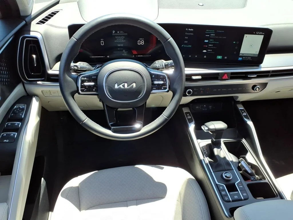 Used 2025 Black Kia EX image 14